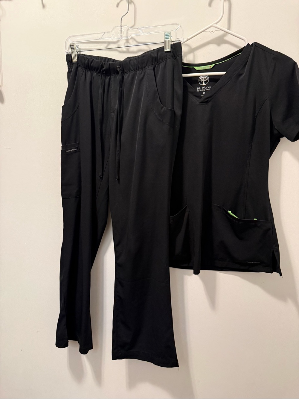 Healing Hands Women’s Black Scrub Set